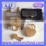 New Brand Golden Love Padlock for Valentines Promotion thumbnail-2