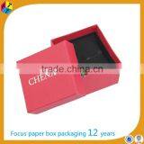 Red Texture Paper OEM Packaging Wristwatch Box thumbnail-4