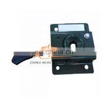 Chinese Suppliers A7 SINOTRUK A7-V Cab Assembly Cabin Parts WG1664110028 Mask Right Lock Assembly thumbnail-5