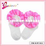 High quality plain white color wholesale newborn baby socks with ribbon (WT-0012)