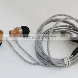 WOOD!latest! Wired Wood Earphones Competitive Price in Ear Earbuds Stereo Shenzhen Factory thumbnail-3