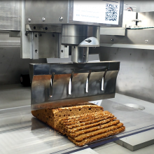 Best Supplier Cake Cutter Ultrasonic Cutting Machine for Cream Mousse Cake Multilayer Cake Sandwich Toast Pizza thumbnail-5