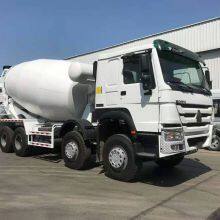 Sinotruk Howo 8*4 Big Volume Mixer Truck thumbnail-1