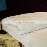 Wool Quilt/jacquard Package/patchwork Quilt/quilt Covers/down Quilt/embroidery Quilt/pure Natural Silk Quilt/hotel Quilt thumbnail-1