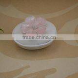 Factory Direct White Porcelain Jewelery Box With Flower Shape Design thumbnail-5