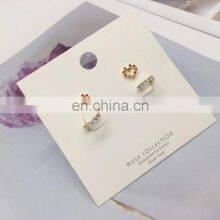 Simple Hot White Paper Ankle Chain Card thumbnail-5