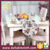 2015 New Design Wholesale Printed Plastic Table Runner for Wedding Decoration thumbnail-1