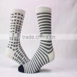 In Stock White Black Pattern 168N 100% Cotton Socks thumbnail-2