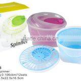 Plastic salad fruit and vegetable spinner