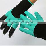 Unisex Garden Gloves For Digging & Planting No More Worn Out Fingertips With Bear Claws thumbnail-1