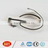 Fashion Garments Zipper , Contrast Teeth Plastic Zipper thumbnail-3