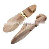 Custon Logo Acceptable Wooden Material Shoe Tree Type Shoe Lasts in Cedar Wood With Double Tube thumbnail-1