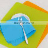 Non-stick and Heat Resisitant Silicone Placemat for Dining thumbnail-1