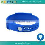 Free Samples 125 KHz EM4100 / EM4200 RFID Soft PVC Wristband thumbnail-3