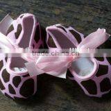 Giraffe Print Shoes Animal Print Newborn Baby Crib Shoes Baby Shoes Infant Shoes Toddlers Shoes thumbnail-1