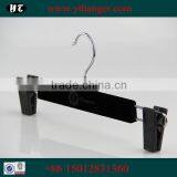 Black Plastic Material Dress Velevt Hanger thumbnail-3