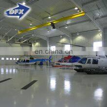 Бесплатный дизайн. Гостиничный комплекс на строительном участке. Фабричный мобильный дом. Контейнерный ресторан