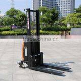 China Top Rank Semi-Electric Pallet Stacker (CDSD10) thumbnail-4