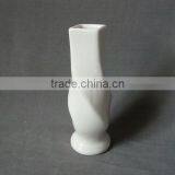 Elegant Wholesale Pure White Fish Shape Stoneware Bud Vase Small Decorative Flower Vase White Mini Bud Vase thumbnail-3