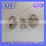 Cute Heart Silver Rhinestone Padlock thumbnail-2