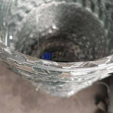 Concertina BTO22 300mm×8m No Clipada, 1 Rollo Con 8m, Púa Concertina Galvanizada, Alambre Navaja Galvanizada thumbnail-2