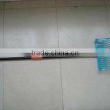 Plastic Horse Fodder Fork thumbnail-1