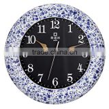 Modern creative mute electronic quartz clock calendar clock clock watch family circle zx