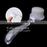 Good quality cosmetic brush plastic facial brush dust nail cleaning brush with cap