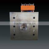 Hot Runner Style Liquor Bottle Plastic Cap Injection Mould thumbnail-3