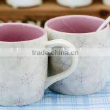 Creative Simple Barrel Shape of White120 oz Carved Sakura Gift Ceramic Coffeee Mug With Lid thumbnail-3