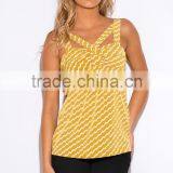 Trendy Woman Yellow Chevron Print Cut Out Party Bulk Tank Top thumbnail-2