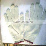 HMD--107 70% cotton, 30% Poly raw white yarn knit gloves