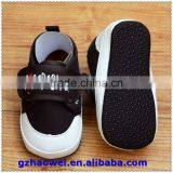 Love Dad & Mum Printed Baby Booties thumbnail-5