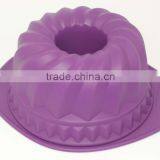 Flexible Non Stick Easy to Clean Silicone Bundt Cake Pan thumbnail-1