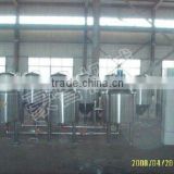 Stainless steel beer equipment with manhole