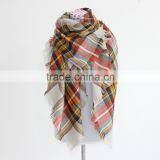 Wholesale Winter Fashion Ladies Square Plaid Acrylic Scarf thumbnail-3
