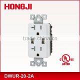 2.1A 5VDC IN WALL Dual USB Charger With Duplex 20A Tamper Resistant Receptacle in White
