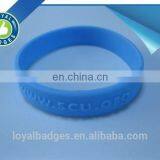 Custom silicone braceet with embossed logo