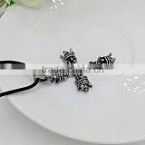 China Supplier New Products Men Necklace Cross Pendant Leather Chain Necklace thumbnail-2