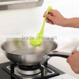 Wholesale Stock Colorful Plastic Stand Soup Spoon thumbnail-2