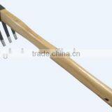 1105 Single-handed 4-prong Rake thumbnail-1