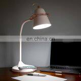 Самый продаваемый столярный светильник QI с беспроводной зарядкой, USB и LED, современный письменный светильник thumbnail-2