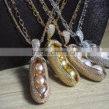 Peanut Pearl Pendant thumbnail-4