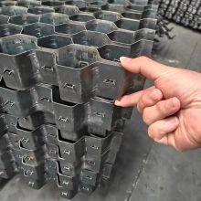 48mm Mesh Size,19mm Deep With Specially Off-set Punched Short Lances SS316 Hexmesh for Metal Smelting Furnace