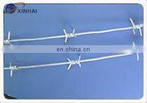 Factory Direct Sales 16*12 Barbed Wire Fencing Prices Secure Barbed Fencing thumbnail-4