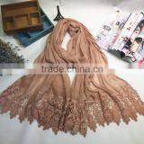 High Grade Newest Embroidery Lace Brim Plain Cotton Linen Muslim Long Scarf thumbnail-4