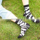 cheap young man fashion camo design socks