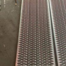 Anti-slip Perforated Mesh Pattern Plate, With Alligator Mouth Holes, Suitable for Pedestrian Walkways, Cutting and Bending Services Available thumbnail-3