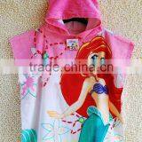 100% Painting Soft Hooded Bath Towel thumbnail-2