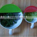 New Arrival Plastic Kitchen Bowl With Strainer Eco-friendly Soak and Strain Washing Bowl thumbnail-1